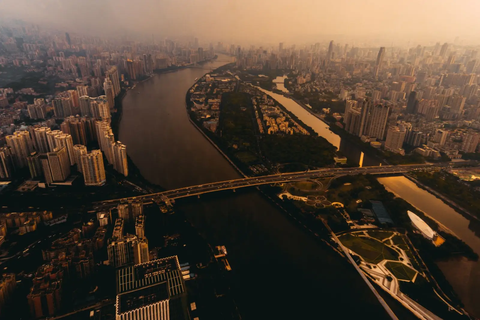 广州品牌广告投放效果分析报告：如何通过ROI分析优化媒介策略
