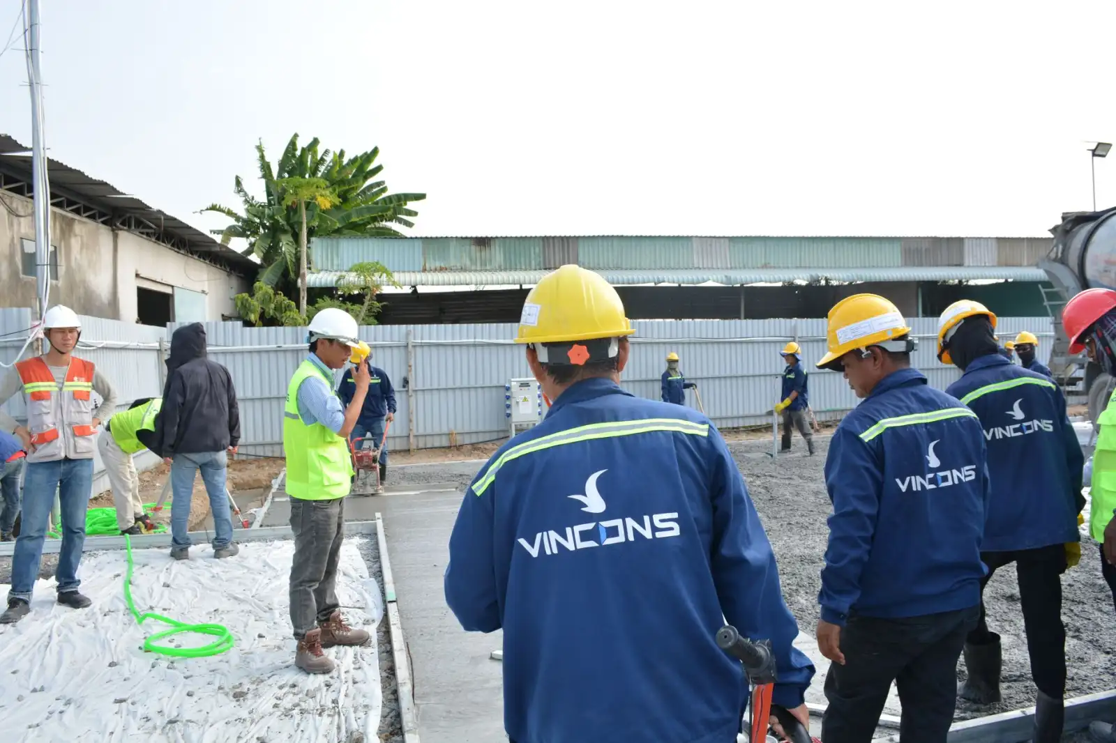 广告投放优化建议如何落地？基于受众洞察报告的媒介组合实践